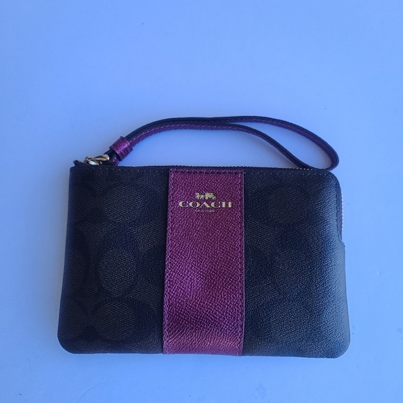 Coach Corner Zip Wristlet in Signature Canvas BROWN/ PURPLE MULTI - Picture 1 of 5